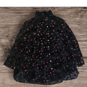 Floral Button-Up Blouse‎